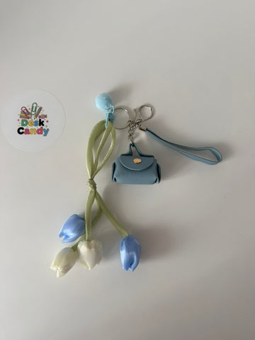 Blauw mini-tasje met tulpen