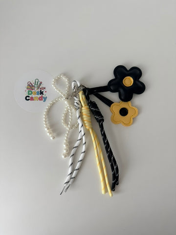 Zwart-gele bloemen