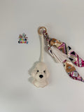 Ivory Puppy Charm - crème hond sleutelhanger met sjaal
