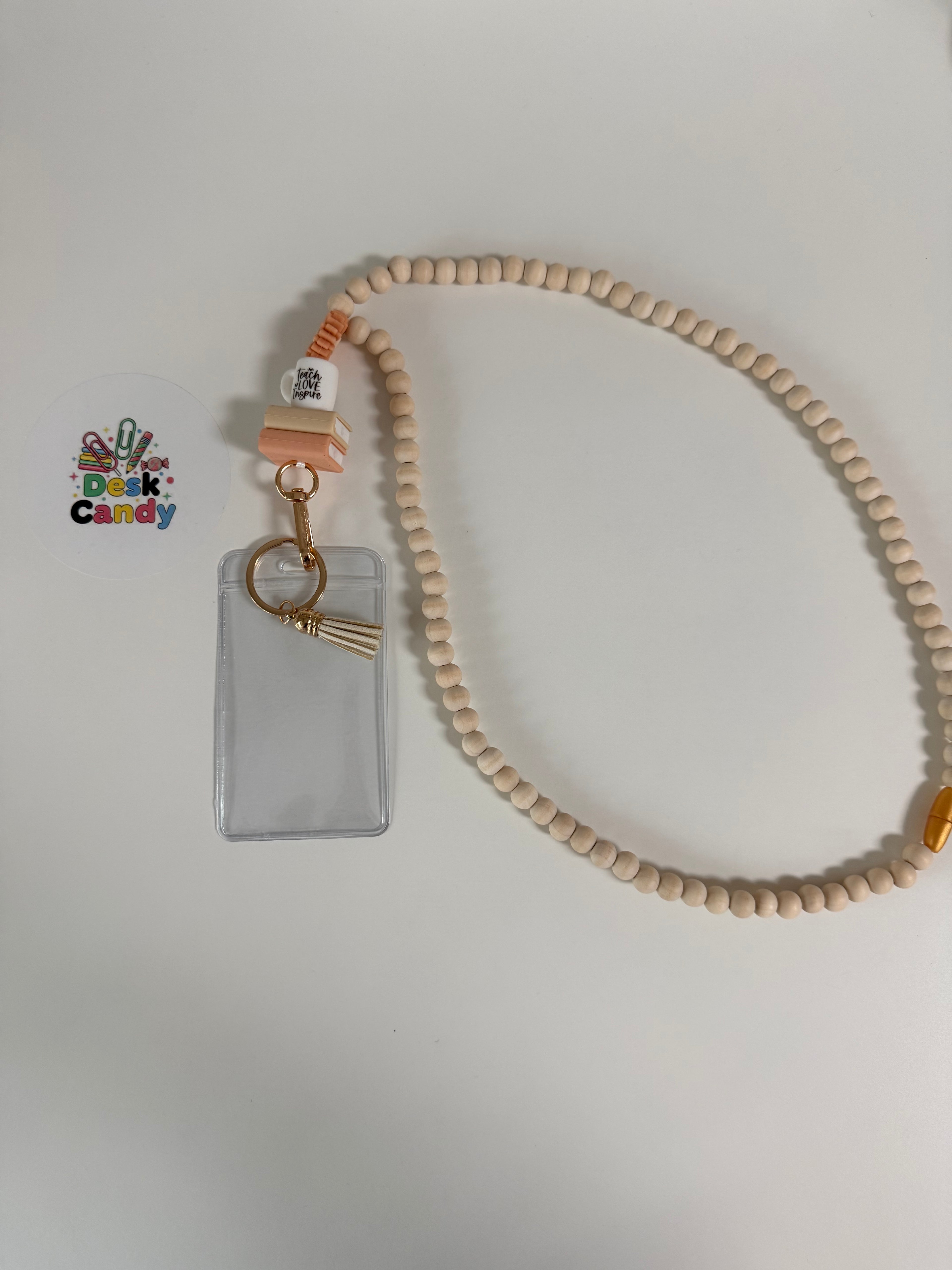 Natural Bead Lanyard - houten kralen lanyard met badgehouder